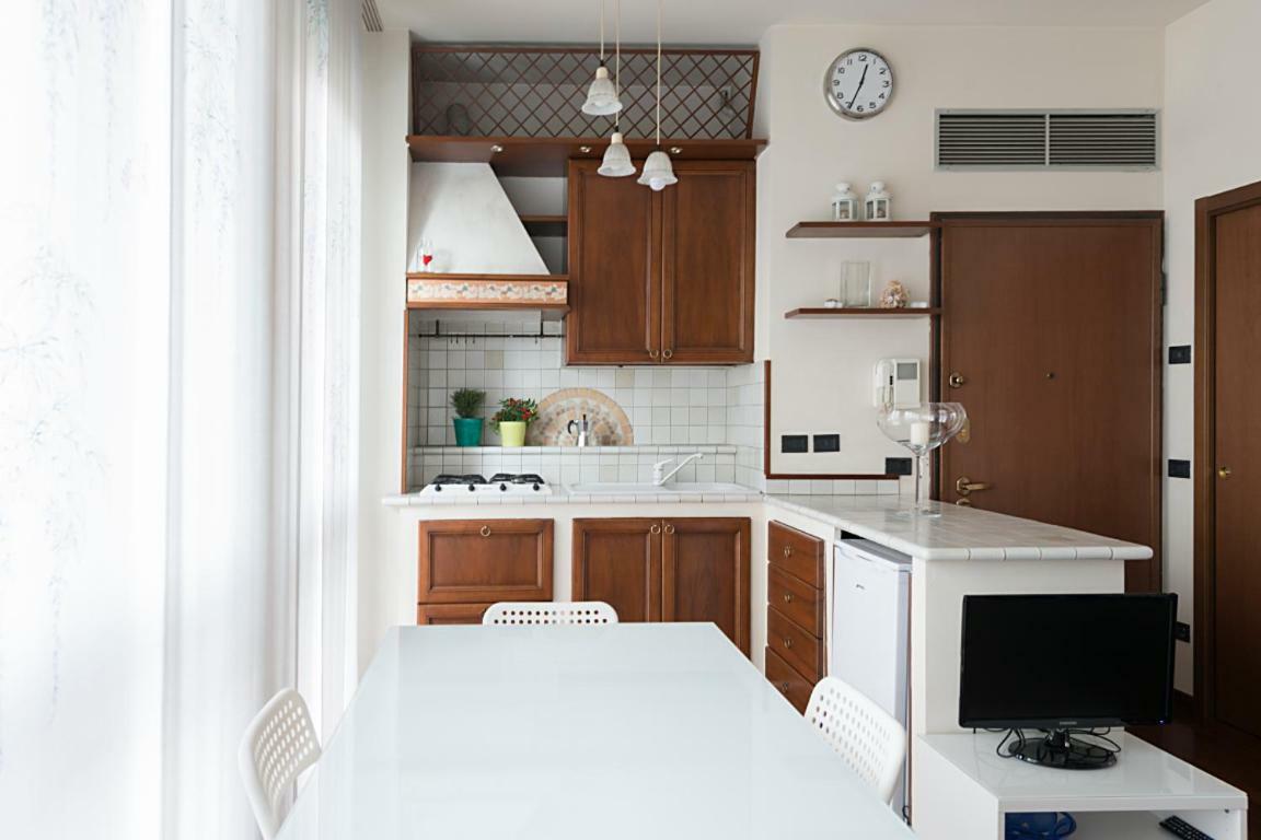 Ferienwohnung Studio Downtown Fantastic Area Mailand Exterior foto